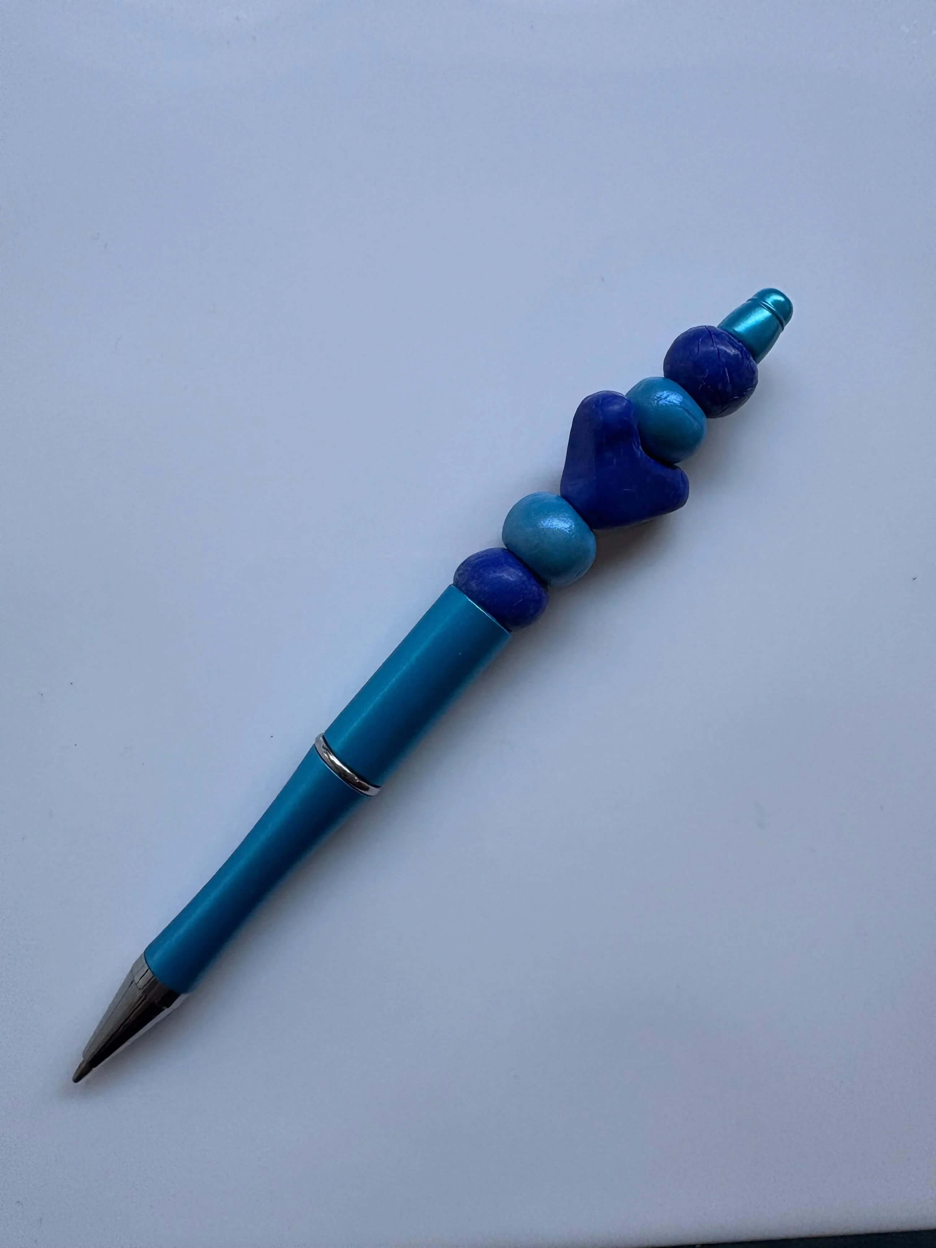 Blue Beaded Heart Pen - Krafty Kat