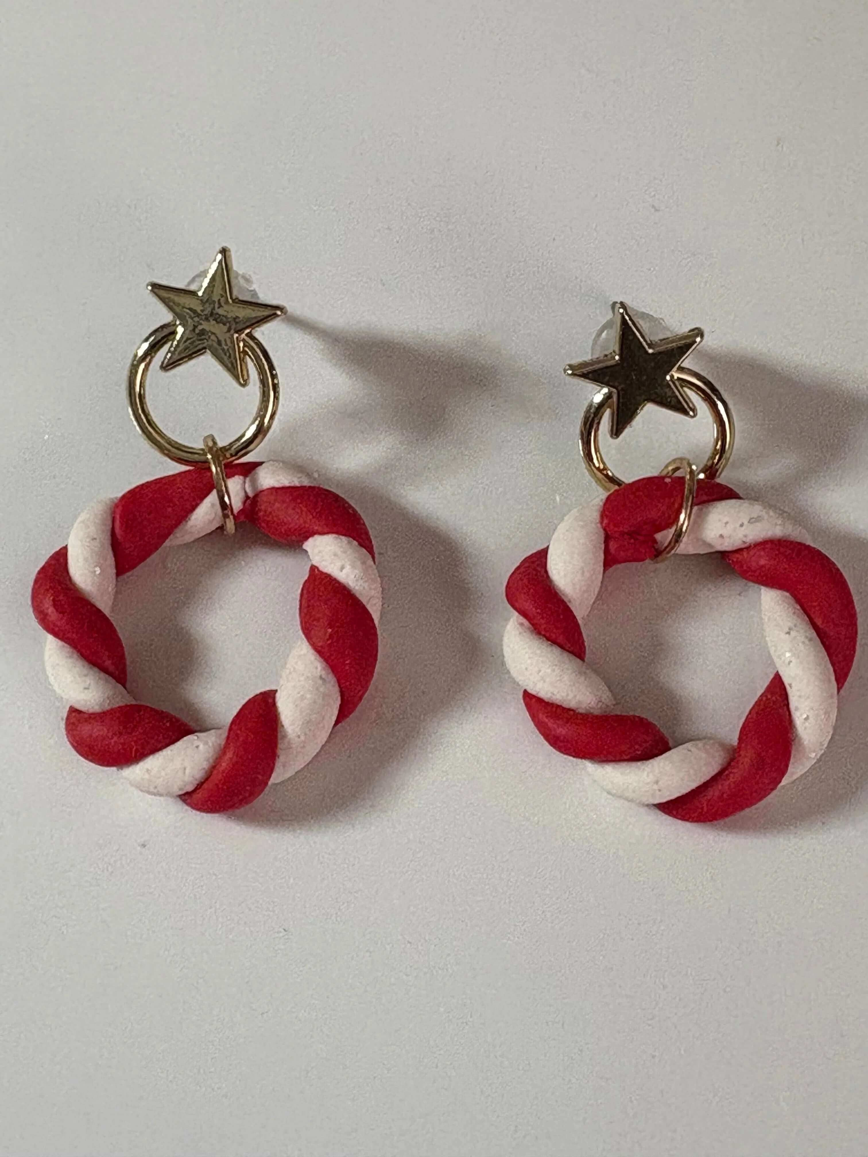 Christmas Twisted Circle Dangle Stud - Krafty Kat