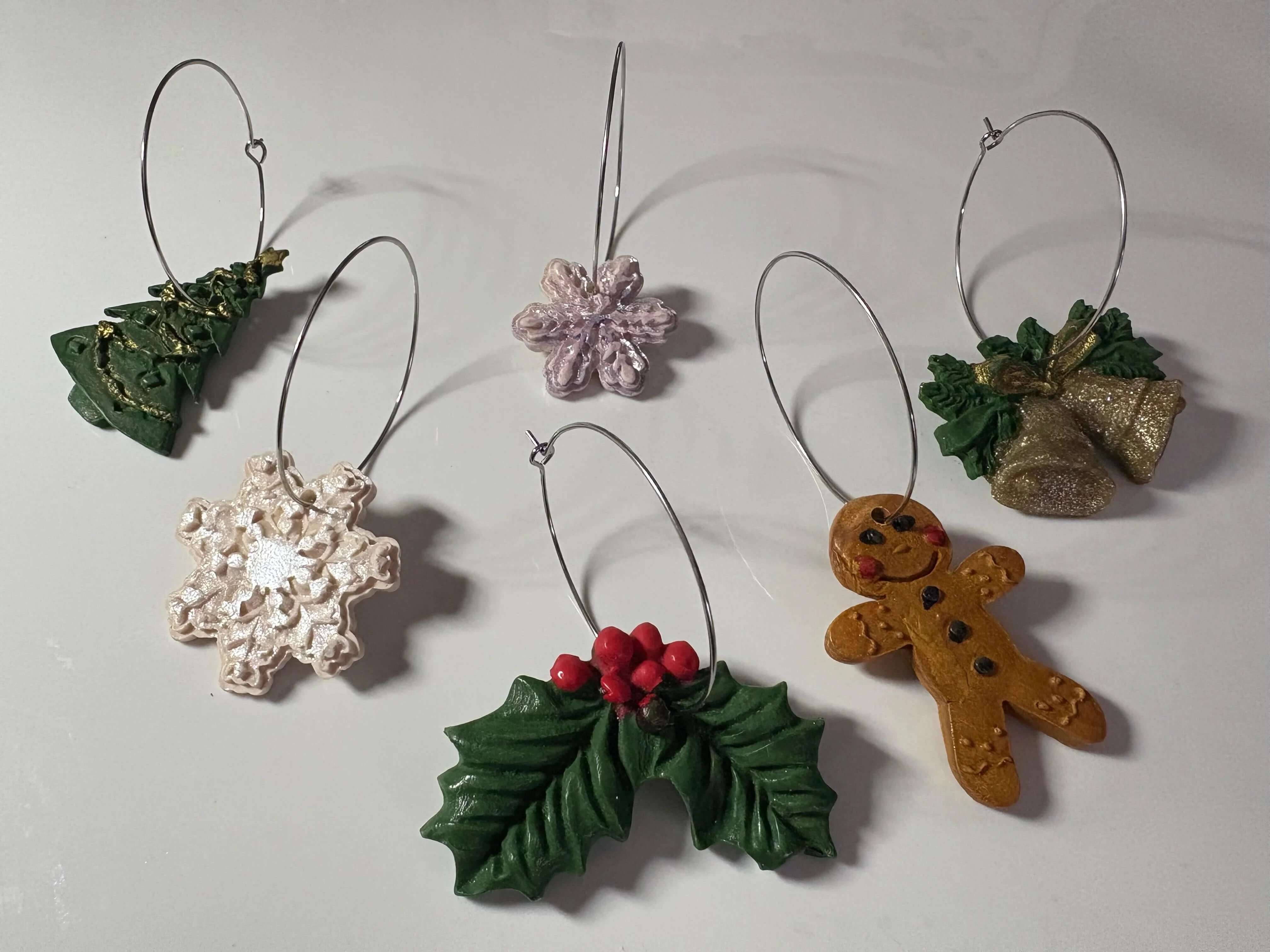 Classic Christmas Glass Charms - Krafty Kat
