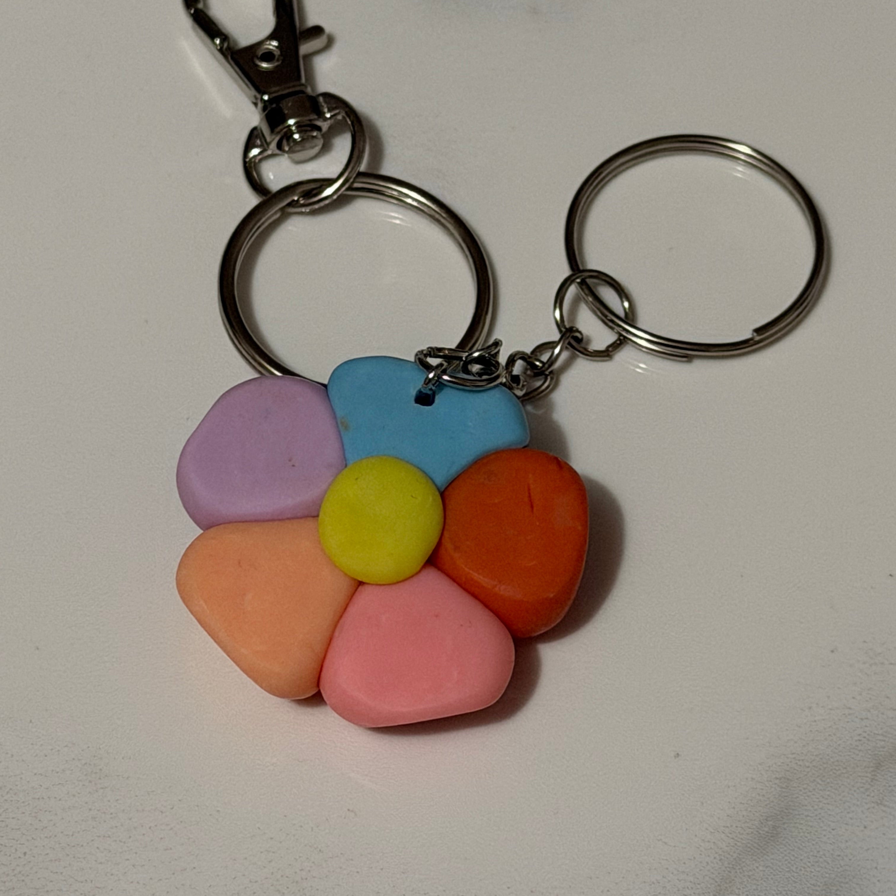 Rainbow Flower Keyring 🌈🌸 - Krafty Kat